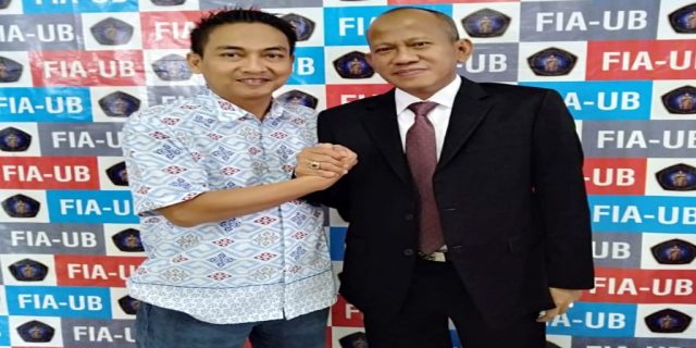 Pius Lustrilanang Raih Gelar Doktor Administrasi Negara Di Unibersitas Brawijaya