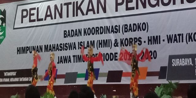 Tari Gandrung Banyuwangi Meriahkan Pelantikan Badko HMI Jawa Timur