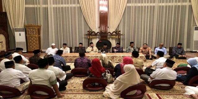 Sinyal Buruk Bagi Jokowi-Ma’ruf Amin, Anak Cucu Pendiri NU Dukung Prabowo