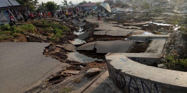 Korban Jiwa Gempa Di Sulawesi Capai Ratusan