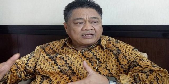 Ridwan Hisyam Heran Keputusan Mendadak Pembatalan Kenaikan BBM