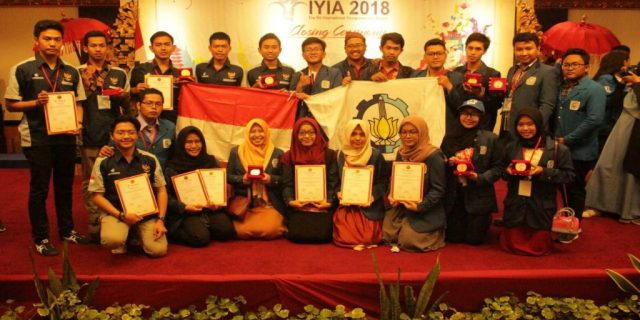 4 Aktivis HMI Cabang Surabaya Berhasil Raih 2 Medali Emas Dalam Kontes “Penemu Muda Dunia” Di Bali, Hasil Temuannya Sudah Dipatenkan