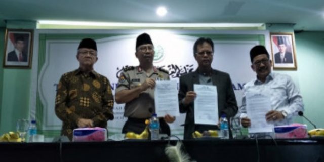 Sesalkan Pembakaran Bendera di Garut, MUI : Bendera Tauhid Yang Dibakar Anggota Banser Bukan Bendera HTI