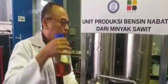 Ahli Kimia ITB Berhasil Uji Minyak Sawit Menjadi Bensin Nabati
