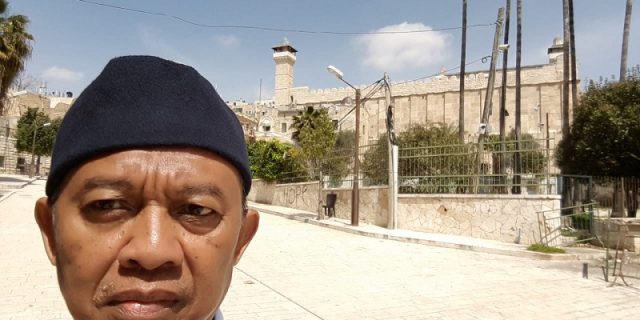 Semua cerita dunia hingga saat ini berawal dari masjid Al Khalil Ibrahim, Hebron Palestina