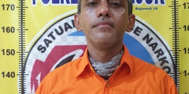Diduga Pengedar Sabu, Warga Keturunan Arab Asal Surabaya Dibekuk Polisi di Nganjuk
