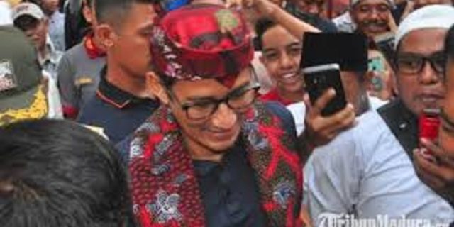 Sandi Berjanji Akan Promosikan Batik Pamekasan Madura
