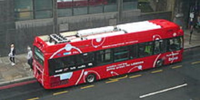 20 sen yang membuat sopir bus di London masuk Islam