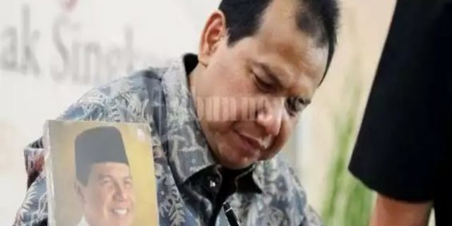 Chairul Tanjung Akui Akan Beli TVOne, antv, dan Vivanews Chairul Tanjung Akui Akan Beli TVOne, antv, dan Vivanews