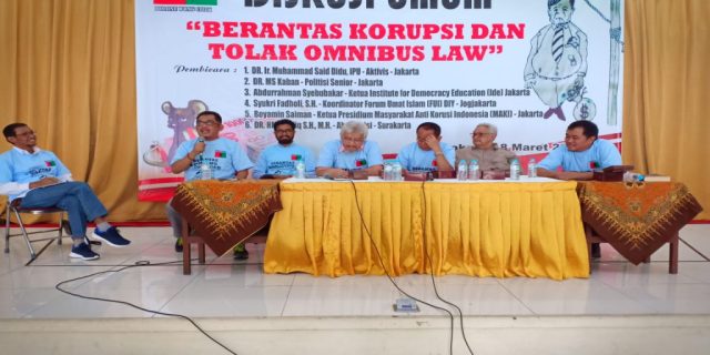 Omnibus Law Dan Potensi Penyalahgunaan Kekuasaan Oleh Pemerintah