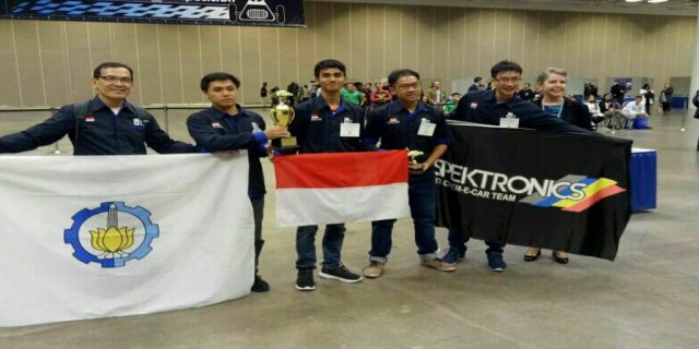Team Spektronics ITS Juara Dunia AIChe Competition, Minnesota, USA. Lomba mobil berbahan bakar kimia