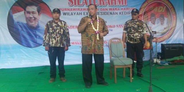 Deklarasi Dukungan Purnawirawan TNI Dan Wara Kawuri Kepada Prabowo-Sandi Di Kota Kediri Di Banjiri Ribuan Massa