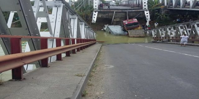 Breaking News: Jembatan Babat – Tuban Roboh