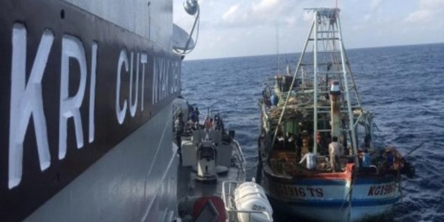 Kapal Perang RI Berhasil Usir Kapal China di Natuna, Ayo TNI Tegakkan Kedaulatan