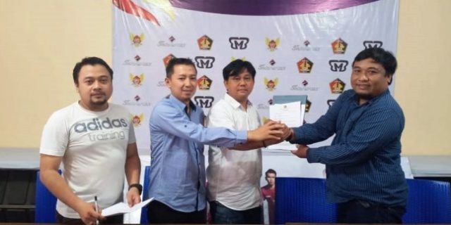 Geger ganti manajemen di kandang “Macan Putih” Persik Kediri