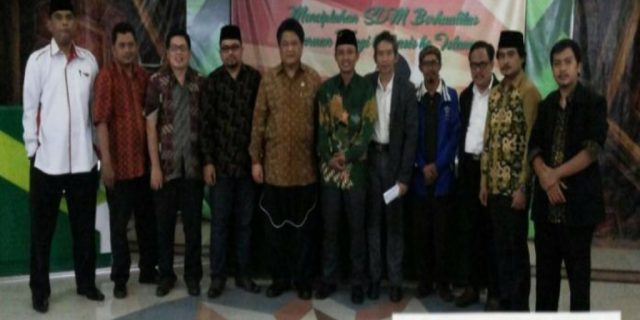 Ridwan Hisyam dikukuhkan sebagai Ketua Dewan Penyantun Universitas Islam Attahiriyah Malang.
