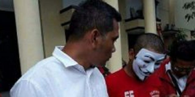 Demi Raup Keuntungan, Oknum Petugas Satpol PP Ini Jual Istrinya Lewat Medsos