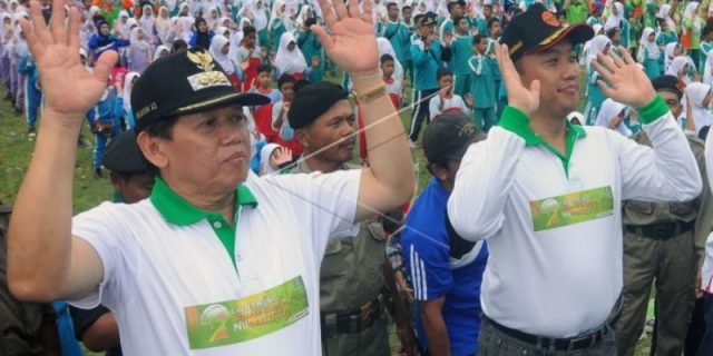 Debat Terbuka Dengan Ansor Soal Islam Nusantara, Habib Hanif Alatas: Jangan Sampai Jadi Sarden Babi Cap Onta Debat Terbuka Dengan Ansor Soal Islam Nusantara, Habib Hanif Alatas: Jangan Sampai Jadi Sarden Babi Cap Onta