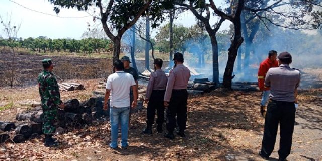 Ambyarrrr! Bakar Sampah, Api Malah Merambat dan Hanguskan Sebuah Warung