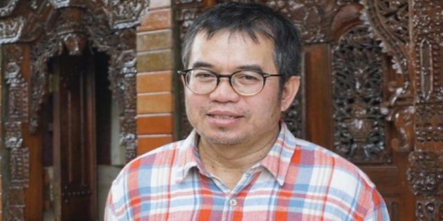 Yudi Latif : Bernegara Tanpa Haluan